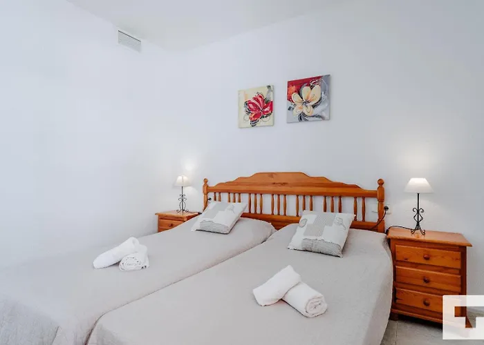 Zafiro 35b - Grupo Turis Calpe